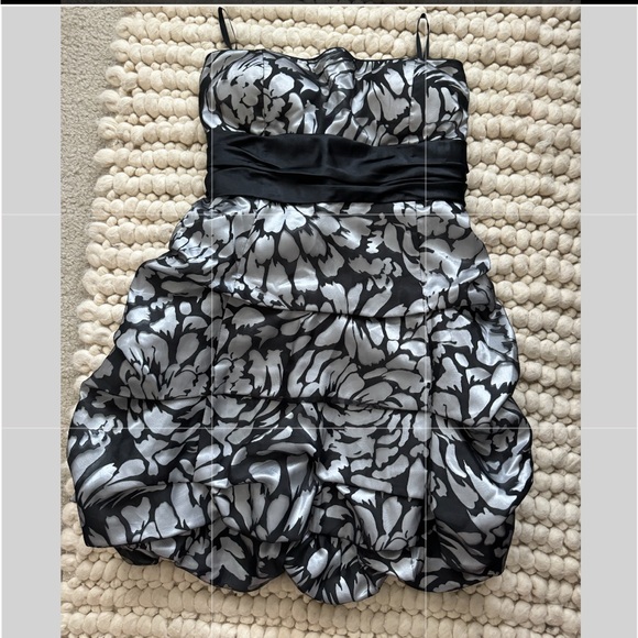 db studio Dresses & Skirts - Strapless Prom Dress black and white dress beautiful new with out tags.
